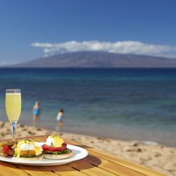 Duke S Beach House 1359 Photos 1745 Reviews Breakfast Brunch Photo Of Duke S Beach House Lahaina Hi United States