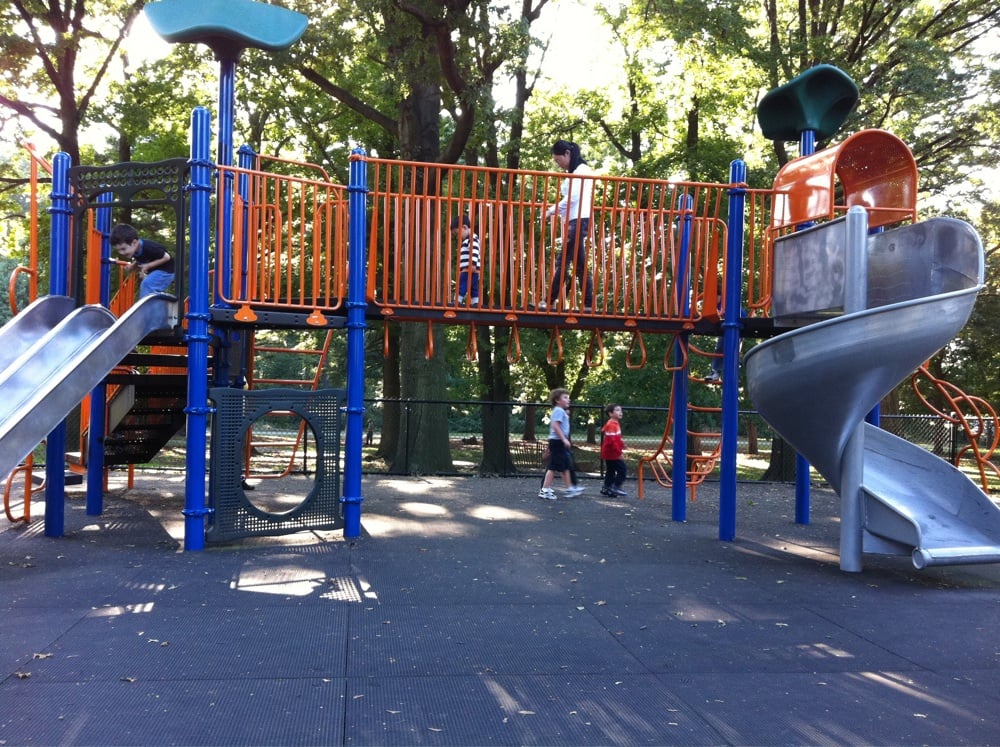 Clove Lake Park with Max Yelp