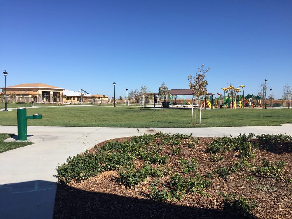 Magnolia Park 71 Photos & 10 Reviews Parks Cogburn Cir, Vacaville