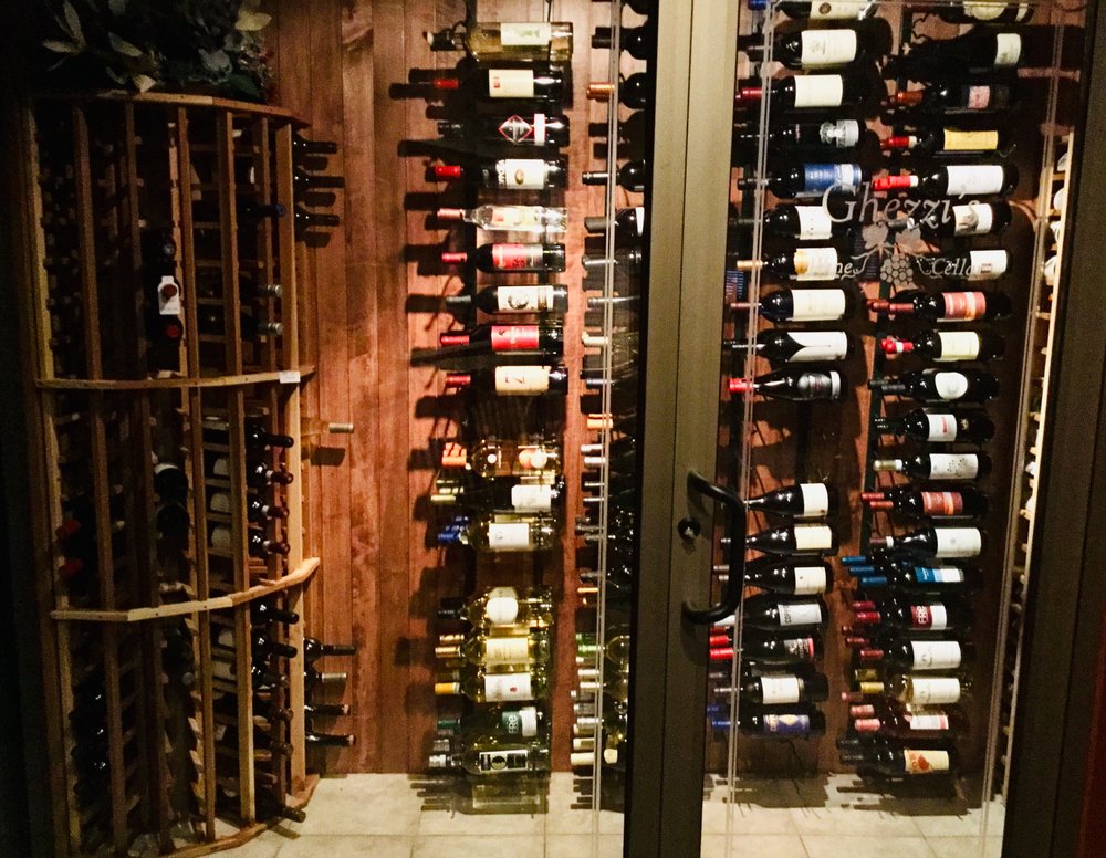 Ghezzi's Restaurant & Lounge