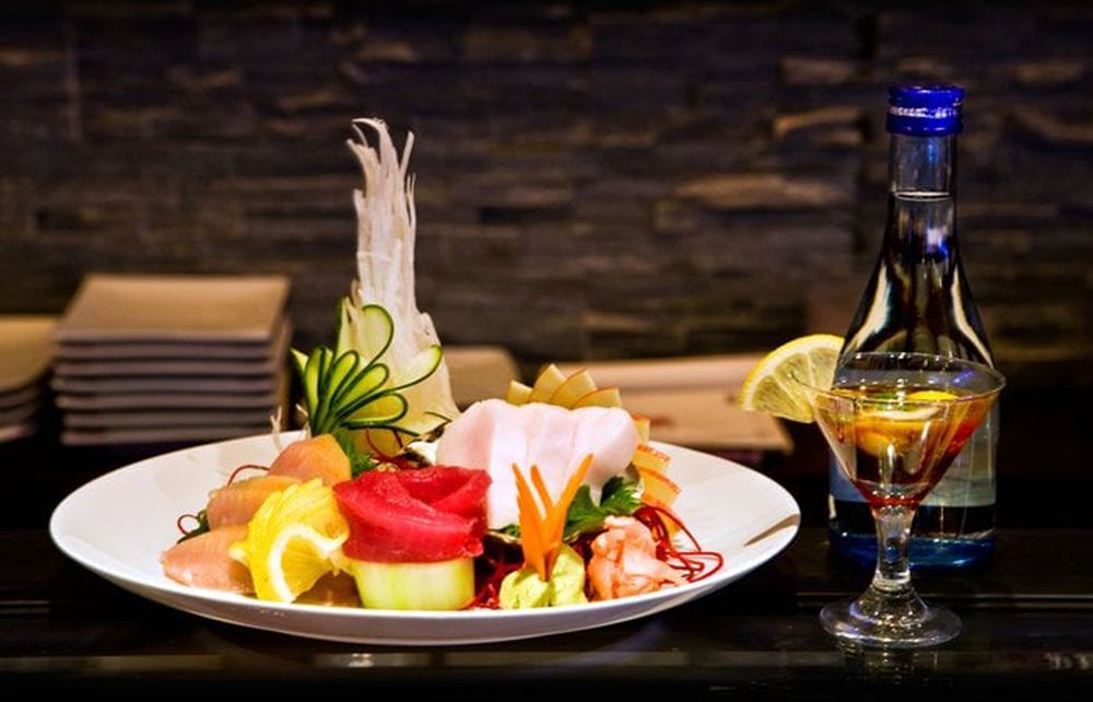 Makisu Sushi Lounge & Grill Makisu Sushi Lounge & Grill