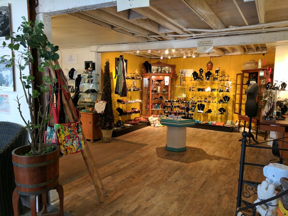 Cave Store 526 Photos & 196 Reviews Jewelry 1325 Coast Blvd, La