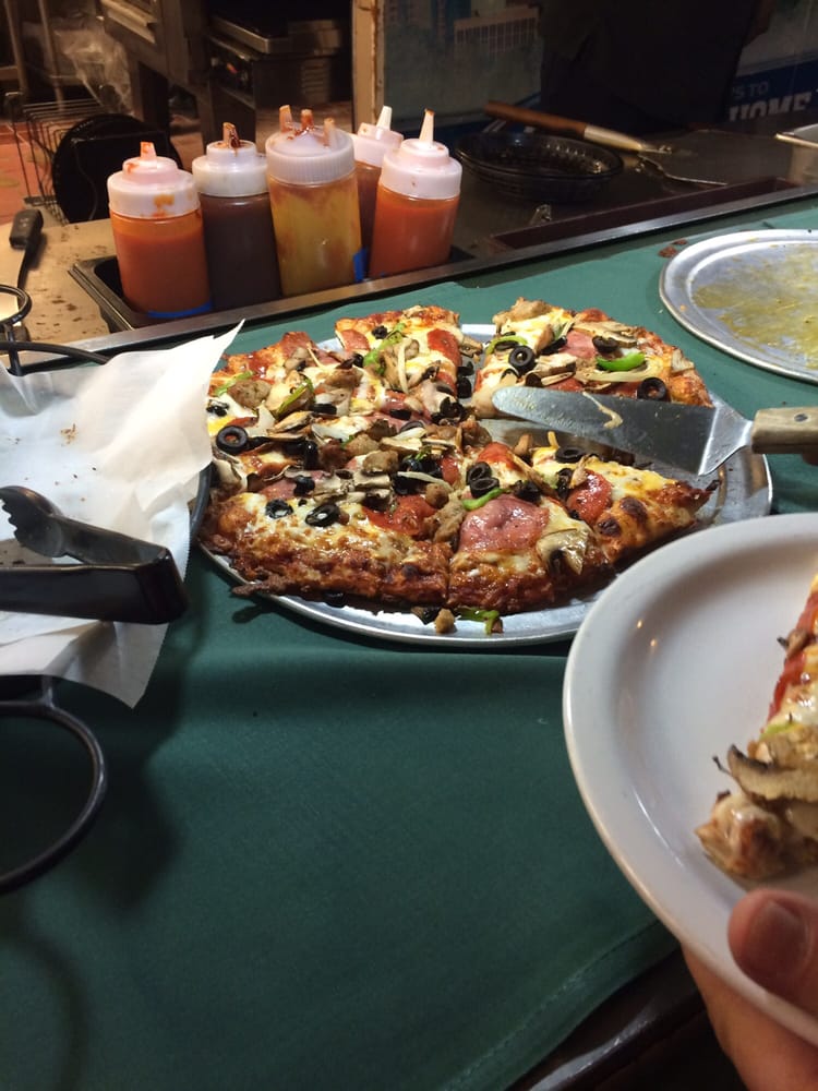 Photos for Round Table Pizza Yelp