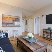 Josephine S Bed And Breakfast Hotels 45 Salisbury St Hull Ma Winthrop Beach Inn And Suites