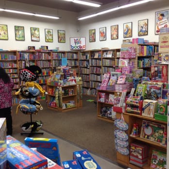 Half Price Books 11 Reviews Mags Music Video 1159 E Photo Of Half Price Books Edmond Ok United States Kids