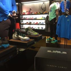 house of hoops sneakers