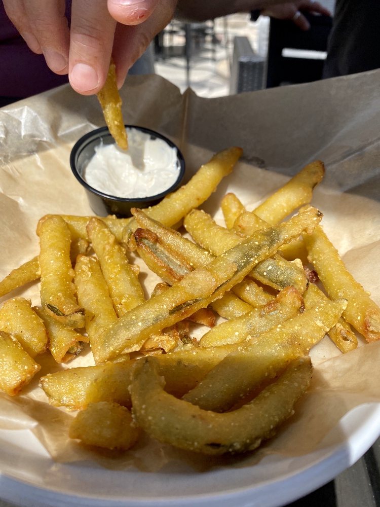 TJ's Harbor Restaurant