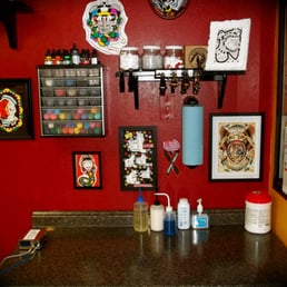 yesterdays hero tattoo closed tattoo 2907 gill st yesterdays hero tattoo closed tattoo 2907 gill st