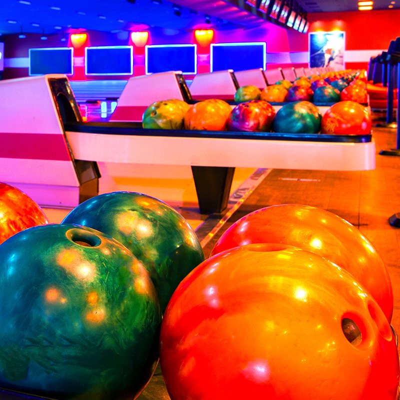 Bowlero Visalia