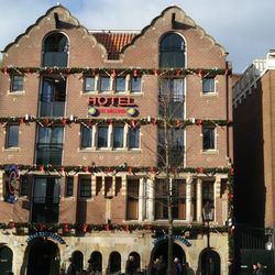 The Bulldog Hotel 35 Photos 26 Reviews Hotels Oudezijds The Bulldog Hotel 35 Photos 26 Reviews Hotels Oudezijds Voorburgwal 220 De Wallen Amsterdam Noord Holland Netherlands Phone Number Yelp