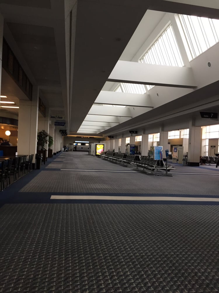 Lehigh Valley International Airport 22 Photos & 75 Reviews Airports