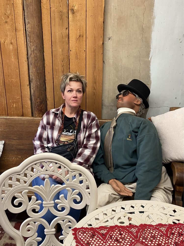 Country Antique Fair Mall
