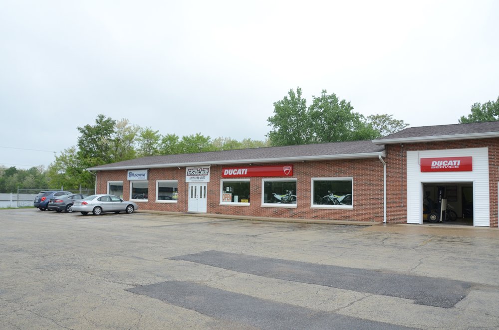 Hall’s Cycles Motorcycle Dealers 3801 N Dirksen Pkwy, Springfield