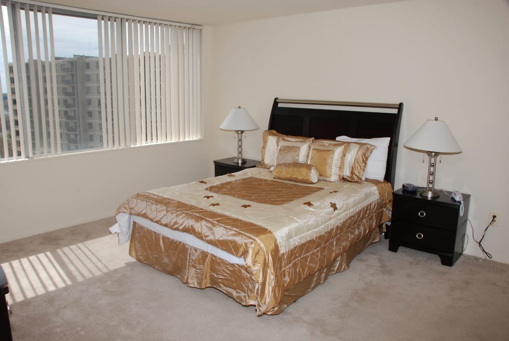 Landmark Ridge Apartments 6161 Edsall Rd, Alexandria, VA Phone