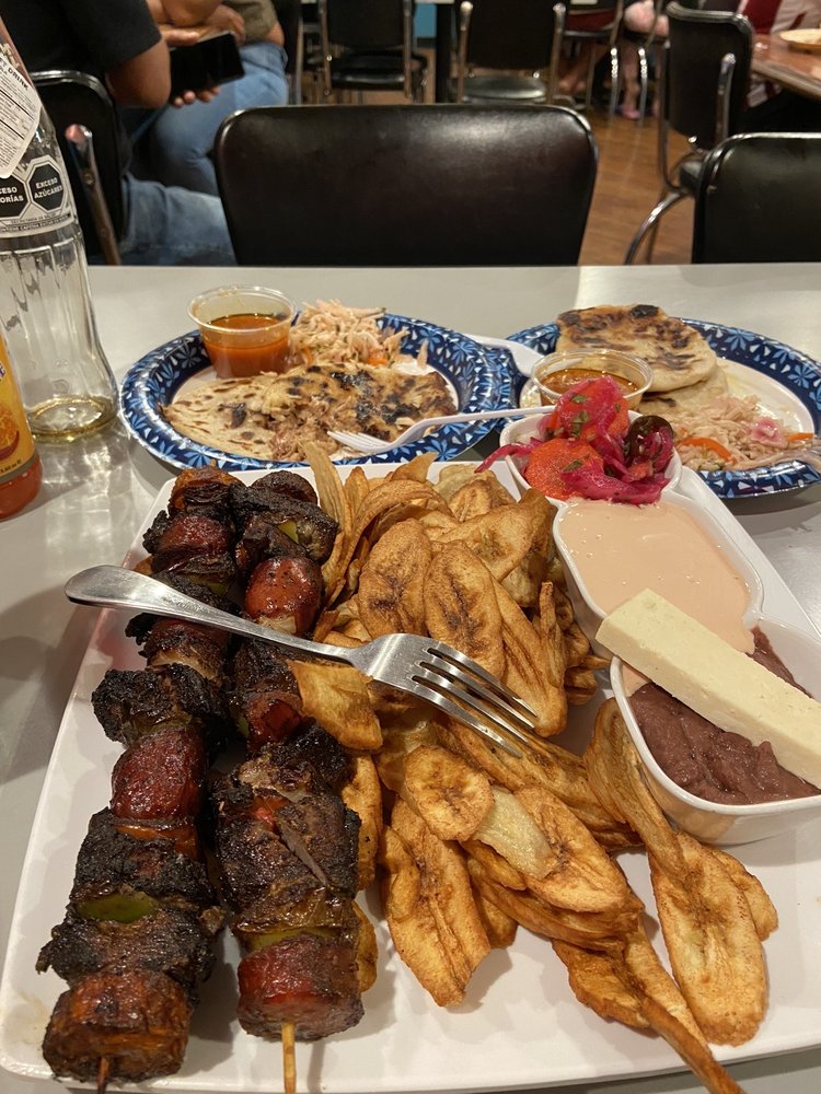 Tienda Y Restaurant Sabor Catracho