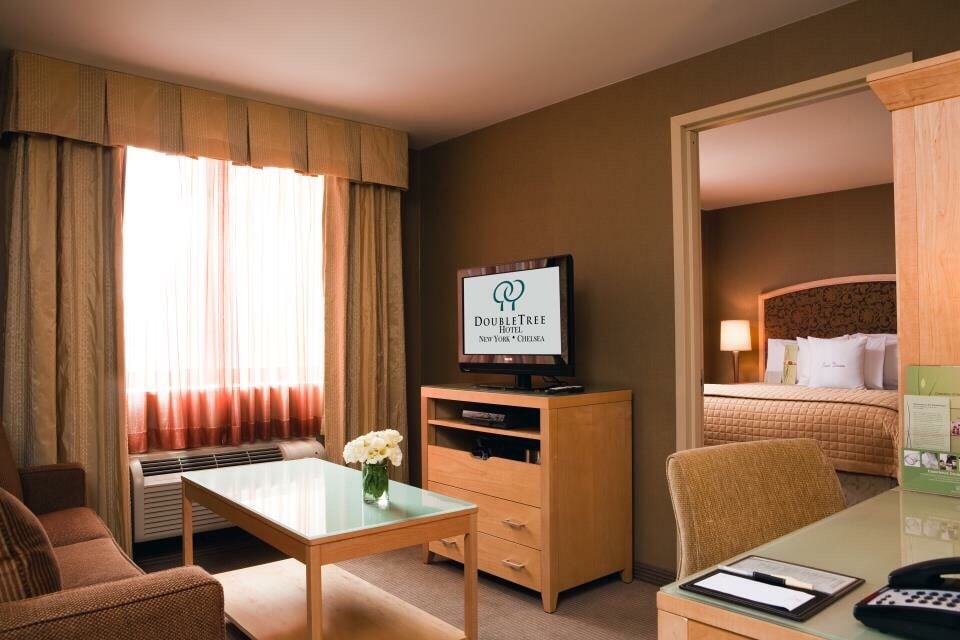 Living Room Yelp Photo Of Doubletree By Hilton Hotel New York City Chelsea Ny