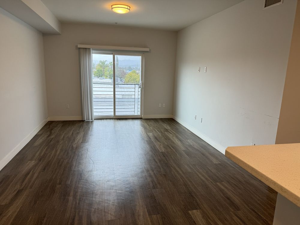 Moderno East Apartments