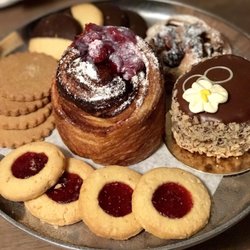 sweet obsession cakes pastries