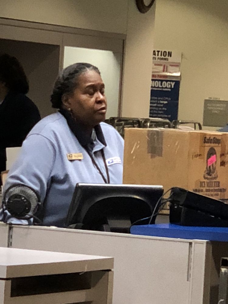 US Post Office 28 Reviews Post Offices 358 W Harrison St, Chicago