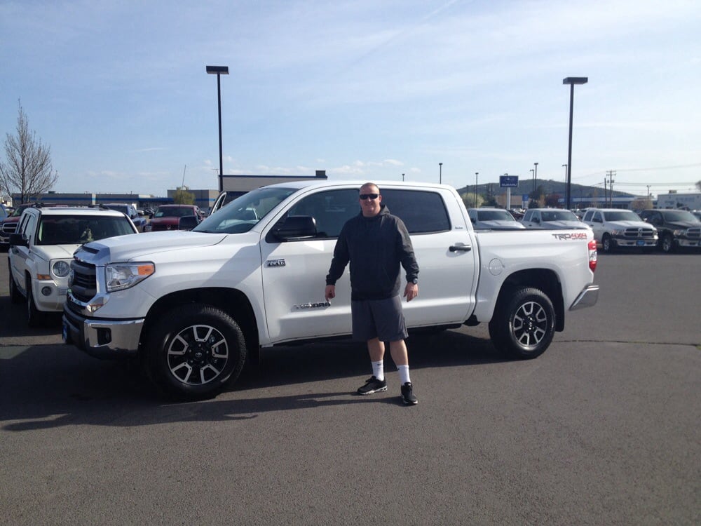 Lithia Toyota of Klamath Falls Auto Repair 2675 Washburn Way, Klamath Falls, OR Phone