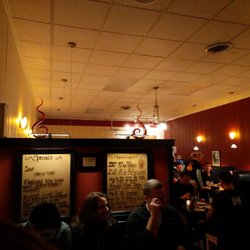 The New American Grill 64 Photos 66 Reviews Burgers 5700 Vt Photo Of The New American Grill Londonderry Vt United States Entry Wait