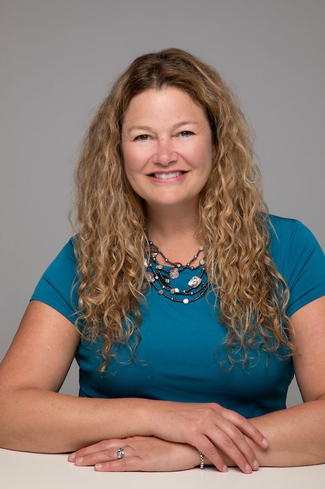 Jennifer Suemnicht-RE/MAX Metro Realty