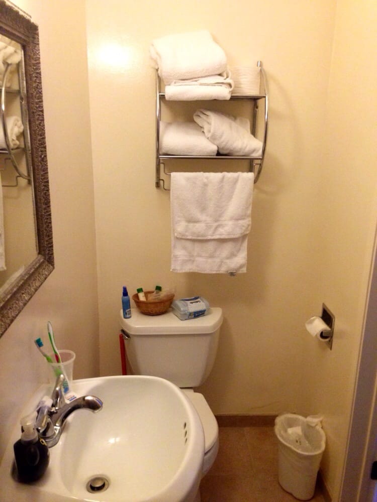 Pleasant Bathrooms Yelp Photo Of Ocean Beach Hotel San Go Ca United States Pleasant Bathrooms