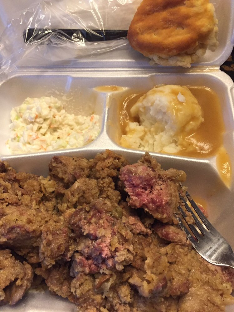 Lee's Famous Recipe Chicken Photo