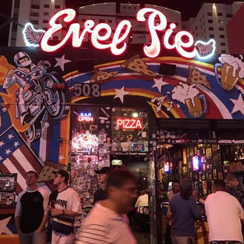 Fremont Street Experience 4524 Photos 1525 Reviews Bars 425 Photo Of Fremont Street Experience Las Vegas Nv United States