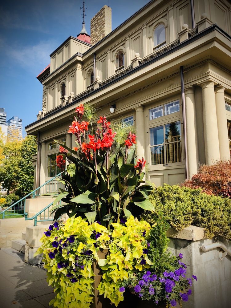Lougheed House Conservation Society