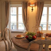 A La Carte Paris 58 Photos Vacation Rental Agents 4 Rue Martel France Photo Of A La Carte Paris