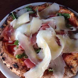 Foto de Il Casaro Pizzeria & Mozzarella Bar - San Francisco, CA, Estados Unidos. Prosciutto pizza