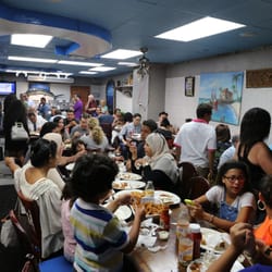 Astoria Seafood 1806 Photos 512 Reviews Markets 37 Photo Of Astoria Seafood Long Island City Ny United States Packed
