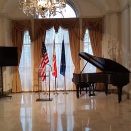 Polish Consulate General Embassy 1530 N Lake Shore Dr, Near North