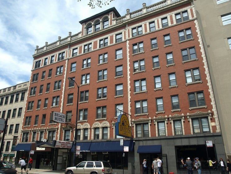 BJB Properties 11 Reviews Apartments 424 W Diversey Pkwy, Chicago