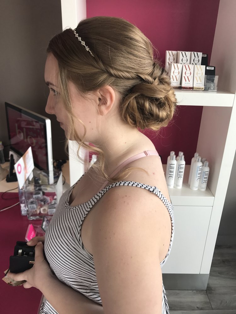 Blo Blow Dry Bar