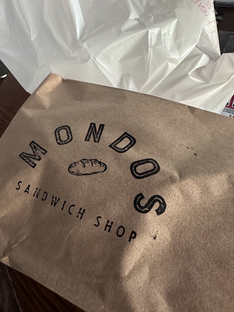 Mondos Sandwhich Shop