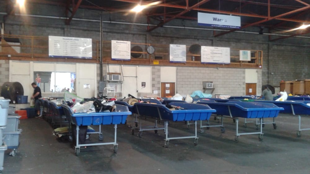 Goodwill Hawaii 21 Photos & 10 Reviews Thrift Stores 1297