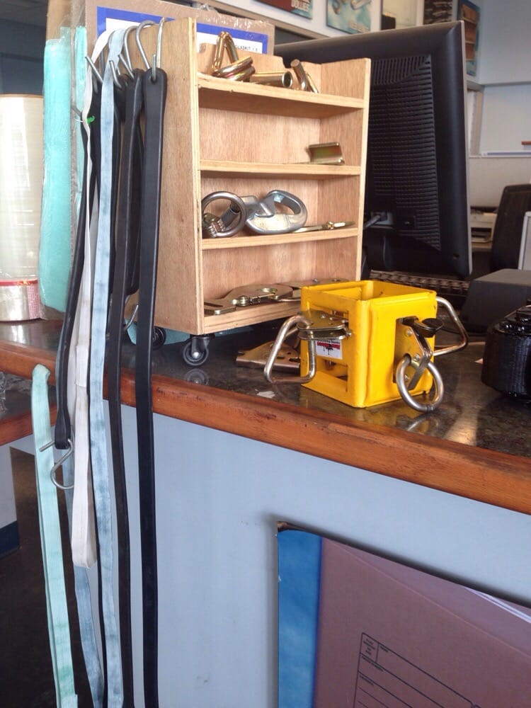 New Haven Moving Equipment Movers 13571 Vaughn St, Pacoima, San