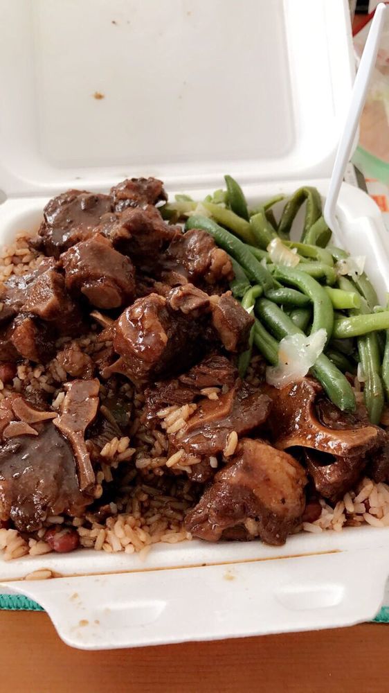 Maxwells Carribean American Take Outs