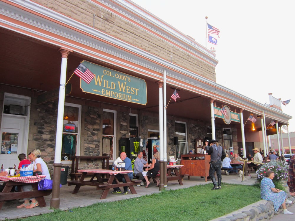 Buffalo Bill’s Irma Hotel 56 Photos & 91 Reviews Salad 1192