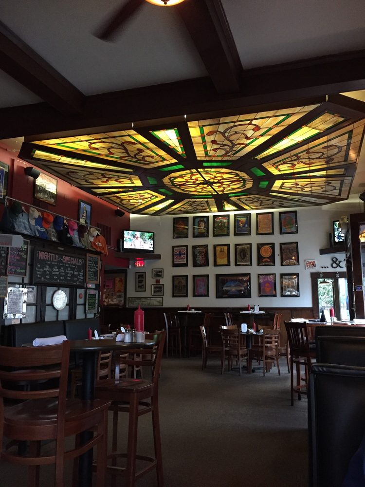 1400 Bar & Grill  144 Photos & 317 Reviews  American (Traditional