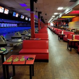 Amf visalia lanes
