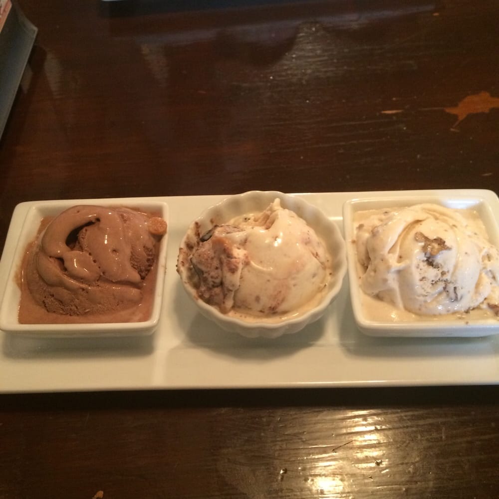 The Comfy Cow 48 Photos & 63 Reviews Ice Cream & Frozen Yogurt