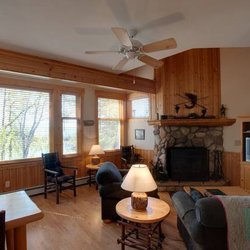 Cove Point Lodge 30 Photos 16 Reviews Hotels 4614 Hwy 61 Photo Of Cove Point Lodge Beaver Bay Mn United States