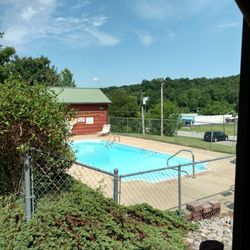Dover Inn Motel Cabins 30 Photos Hotels 1545 Donelson Pkwy Photo Of Dover Inn Motel Cabins Tn United States Pool