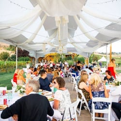 Lake Chelan Wedding Tips And Inspiration Lake Chelan Wedding Als 21 Photos Bartenders 4550