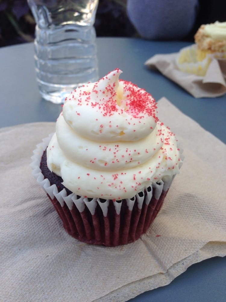 Gigi’s Cupcakes Kiosk CLOSED 28 Reviews Cupcakes 16TH St Mall