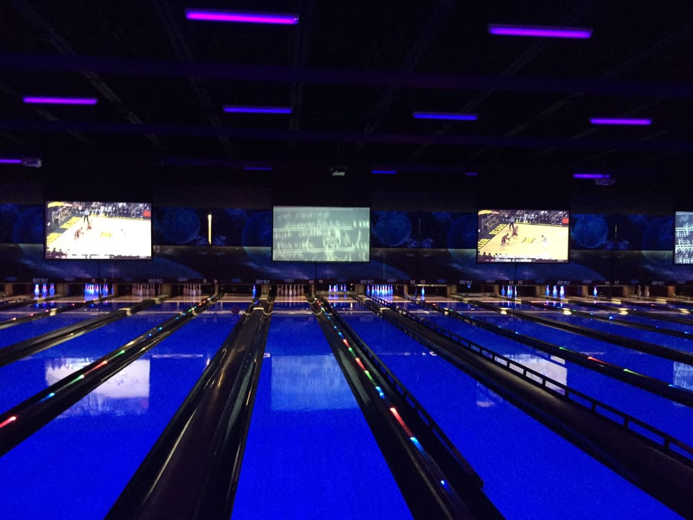 Strikz Entertainment Center 36 Photos & 56 Reviews Arcades 8789