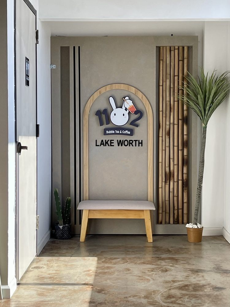 1102 Bubble Tea & Coffee - Lake Worth